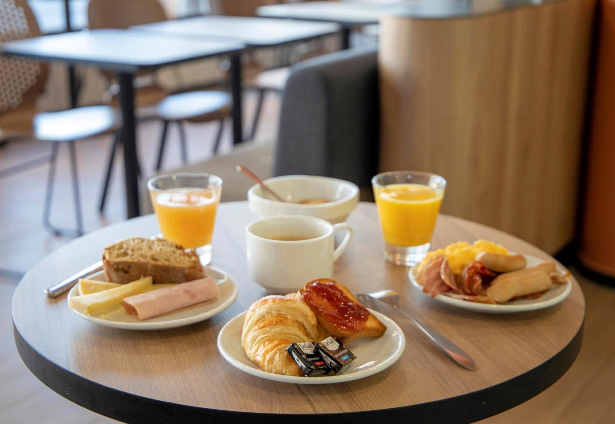 B&B Hotel Montlucon Centre Экстерьер фото